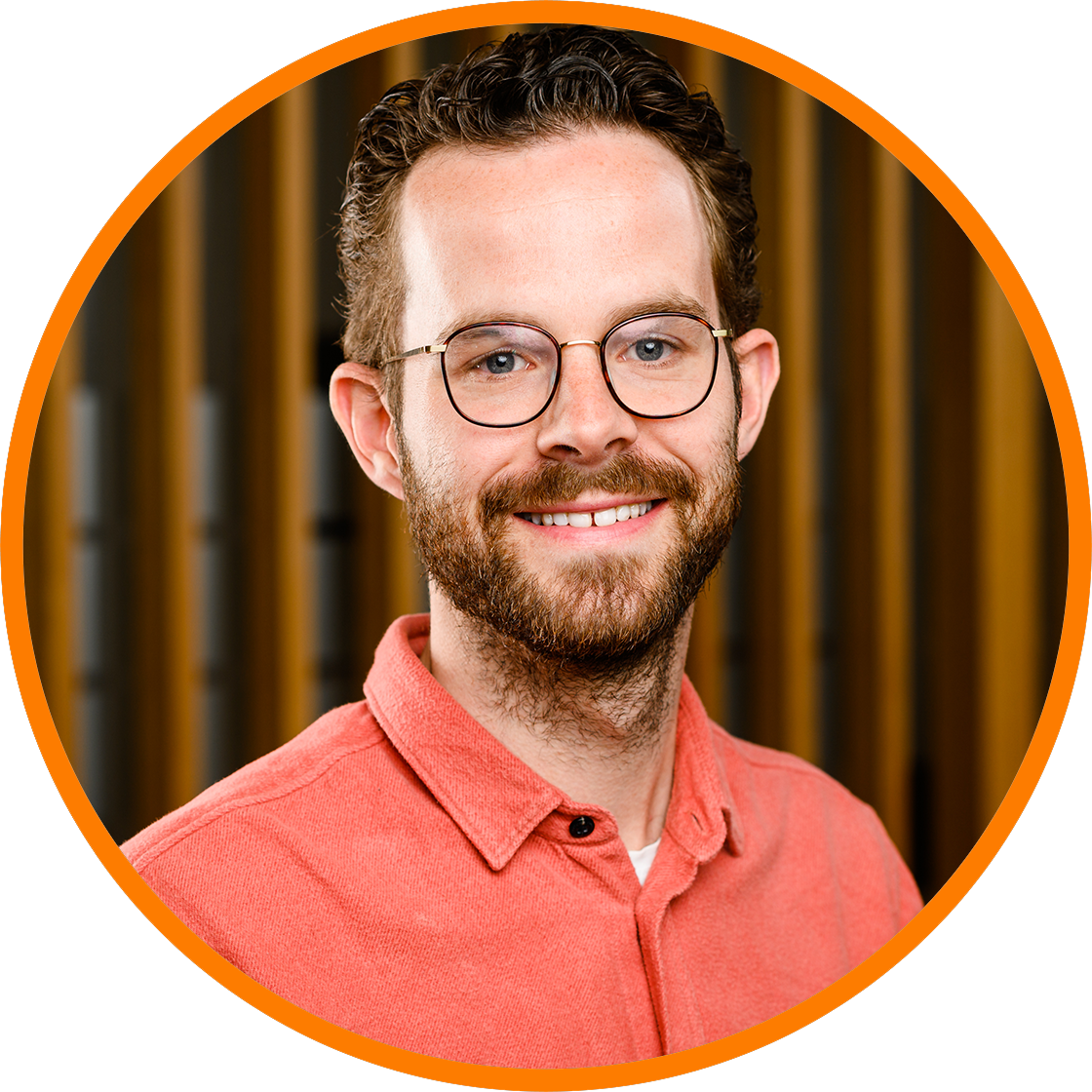 Dennis-1-600×600-1 Dennis-1-600×600-1
